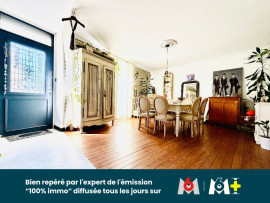 
                                                                                        Vente
                                                                                         maison - 120 m2 - trois chambres - jardin