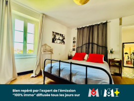 
                                                                                        Vente
                                                                                         maison - 120 m2 - trois chambres - jardin