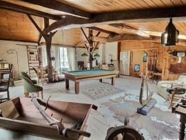 
                                                                                        Vente
                                                                                         Maison 14 pièces