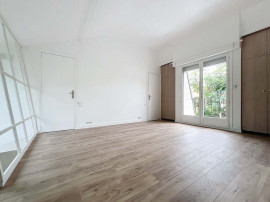 
                                                                                        Location
                                                                                         maison 153m² refaite à neuf