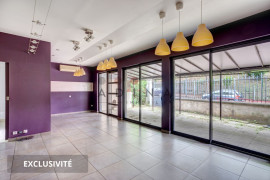 
                                                                                        Vente
                                                                                         Maison - 176 m² - 6 pièces