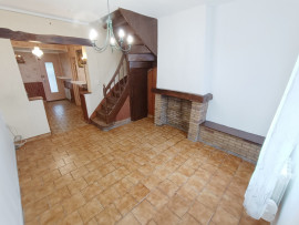 
                                                                                        Vente
                                                                                         Maison 2 chambres avec cour, Amiens Saint Maurice