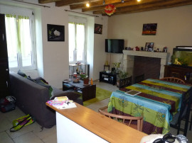 
                                                                                        Location
                                                                                         Maison 2 chambres avec jardin