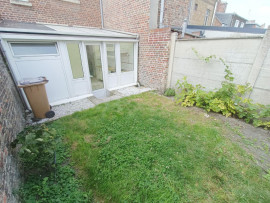 
                                                                                        Location
                                                                                         Maison, 2 chambres, bureau