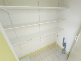
                                                                                        Location
                                                                                         Maison, 2 chambres, bureau
