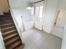 
                                                                                        Vente
                                                                                         Maison 2 chambres, bureau, cour à Amiens