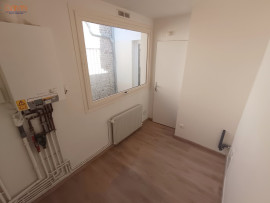 
                                                                                        Location
                                                                                         Maison 2 chambres Cour proche Coliseum