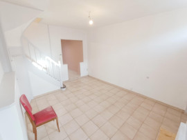 
                                                                                        Vente
                                                                                         Maison 2 Chambres et jardin quartier St-Maurice