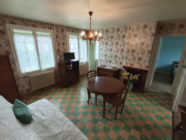 
                                                                                        Vente
                                                                                         Maison 2 chambres, garage et jardin