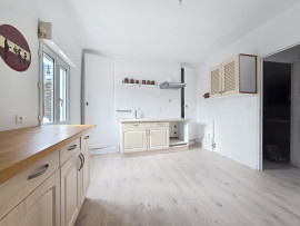 
                                                                                        Vente
                                                                                         Maison  2 chambres- jardin- double garage + un T2 loué en RDC : un achat malin en plein centre de CHÂTEAU-RENAULT