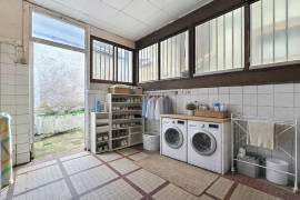 
                                                                                        Vente
                                                                                         Maison  2 chambres- jardin- double garage + un T2 loué en RDC : un achat malin en plein centre de CHÂTEAU-RENAULT