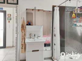 
                                                                                        Vente
                                                                                         Maison 2 pièces