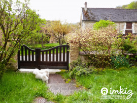 Vente
Maison 2 pièces avec jardin, garage, cave voutée.