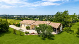 
                                                                                        Vente
                                                                                         Maison 200 m² avec studio indépendant
