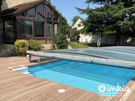 Vente
Maison 269m2 avec piscine, dépendance et studio