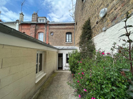 
                                                                                        Location
                                                                                         Maison 3/4 chambres avec cour extérieur Amiens