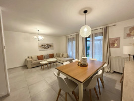 
                                                                                        Vente
                                                                                         Maison 3 chambres avec véranda et garage