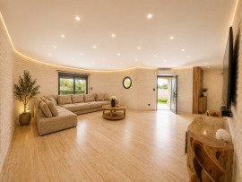 
                                                                                        Vente
                                                                                         Maison 3ch plein pied, sejour85 m²,garage,DPE B