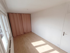 
                                                                                        Location
                                                                                         Maison 3 chambres, garage et jardin