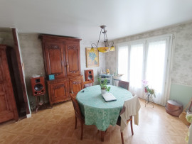 
                                                                                        Vente
                                                                                         Maison 3 chambres, jardin et garage Saint-Maurice