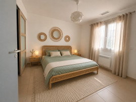 
                                                                                        Vente
                                                                                         MAISON 3 FACES