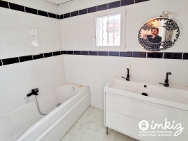 
                                                                                        Vente
                                                                                         Maison 3 pièces