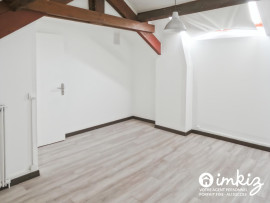 
                                                                                        Vente
                                                                                         Maison 3 pièces