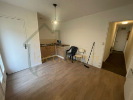 
                                                                                        Location
                                                                                         Maison 3 pièces 70m2 à Saint-Quentin