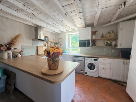 
                                                                                        Vente
                                                                                         Maison 3 pieces Bourg du Bost