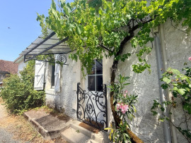 
                                                                                        Vente
                                                                                         Maison 3 pieces Bourg du Bost