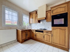 
                                                                                        Vente
                                                                                         MAISON 4 CHAMBRES AVEC DEPENDANCE