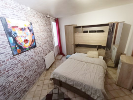 
                                                                                        Vente
                                                                                         Maison 4 chambres avec petite cour