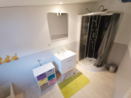 
                                                                                        Vente
                                                                                         Maison 4 chambres avec petite cour