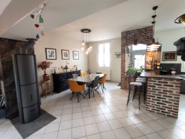 
                                                                                        Vente
                                                                                         Maison 4 chambres garage jardin piscine