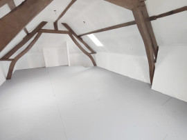 
                                                                                        Vente
                                                                                         Maison 4 chambres garage jardin piscine