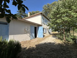 
                                                                                        Vente
                                                                                         maison 4 chambres sur 950 m² et dépendances