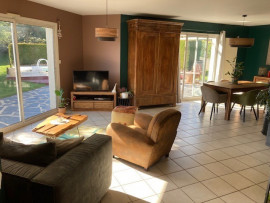 
                                                                                        Vente
                                                                                         Maison - 4 chambres - Terrain avec piscine
