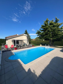 
                                                                                        Vente
                                                                                         Maison - 4 chambres - Terrain avec piscine