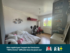 
                                                                                        Vente
                                                                                         Maison - 4 chambres - Terrain avec piscine