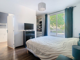 
                                                                                        Vente
                                                                                         Maison 4 chbres avec piscine centre ville