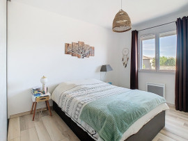 
                                                                                        Vente
                                                                                         Maison 4 chbres de 2016 avec piscine / garage