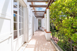 
                                                                                        Vente
                                                                                         Maison  - 4 pièces  - 220.9 m²