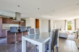 Vente
                                                                                Maison 4 pièces 5 minutes a pied du RER A