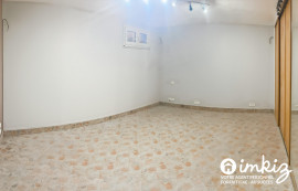 Vente
                                                                                Maison 4 pièces