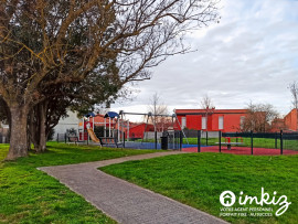 
                                                                                        Vente
                                                                                         Maison 4 pièces