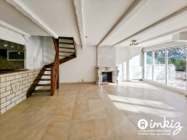 
                                                                                        Vente
                                                                                         Maison 4 pièces