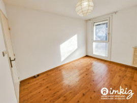 
                                                                                        Vente
                                                                                         Maison 4 pièces