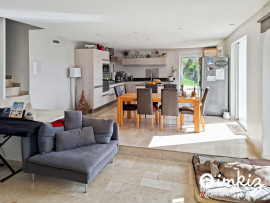 
                                                                                        Vente
                                                                                         Maison 4 pièces