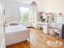 
                                                                                        Vente
                                                                                         Maison 4 pièces