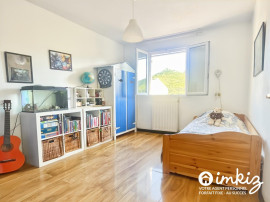 
                                                                                        Vente
                                                                                         Maison 4 pièces